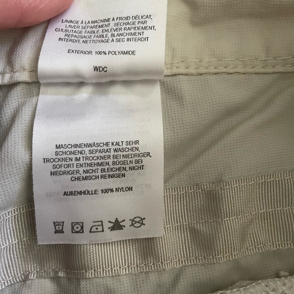 Columbia Aruba™ Women’s Hiking Shorts Size 12 • Stone • 9″ Inseam • 100% Nylon - Picture 6 of 8